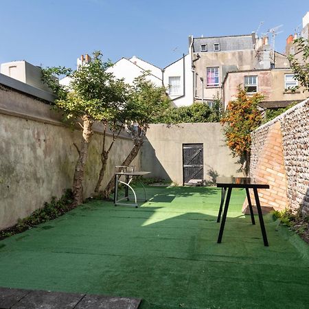 Quality Stay Rooms Brighton Bagian luar foto