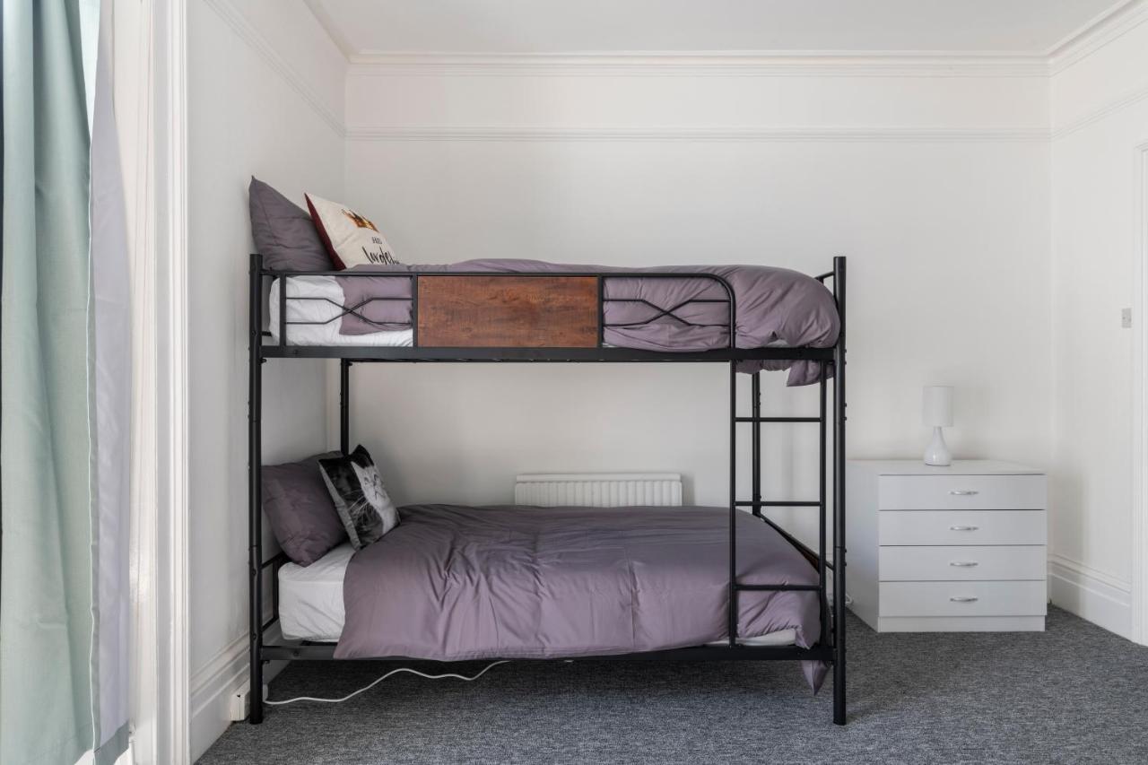 Quality Stay Rooms Brighton Bagian luar foto