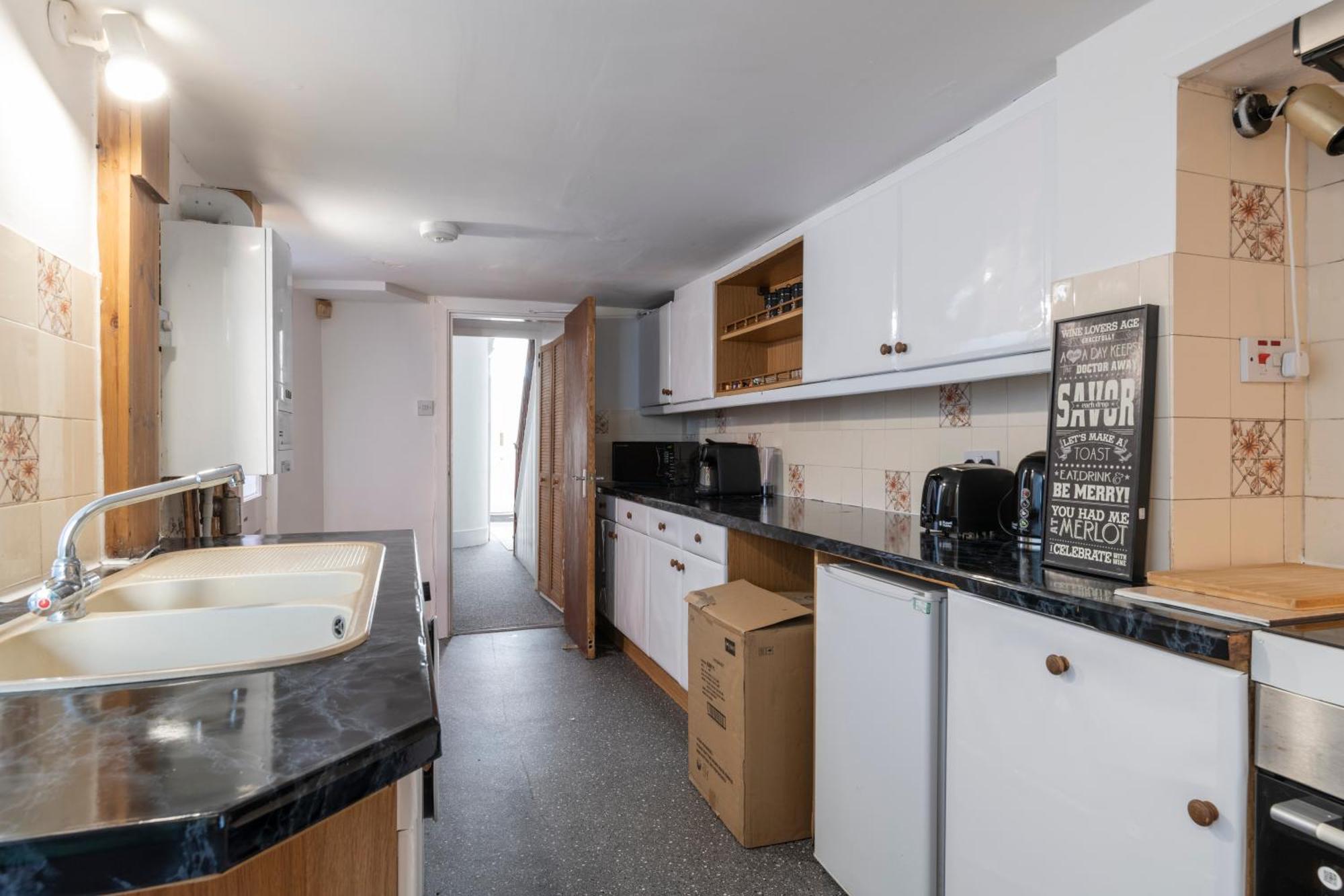 Quality Stay Rooms Brighton Bagian luar foto