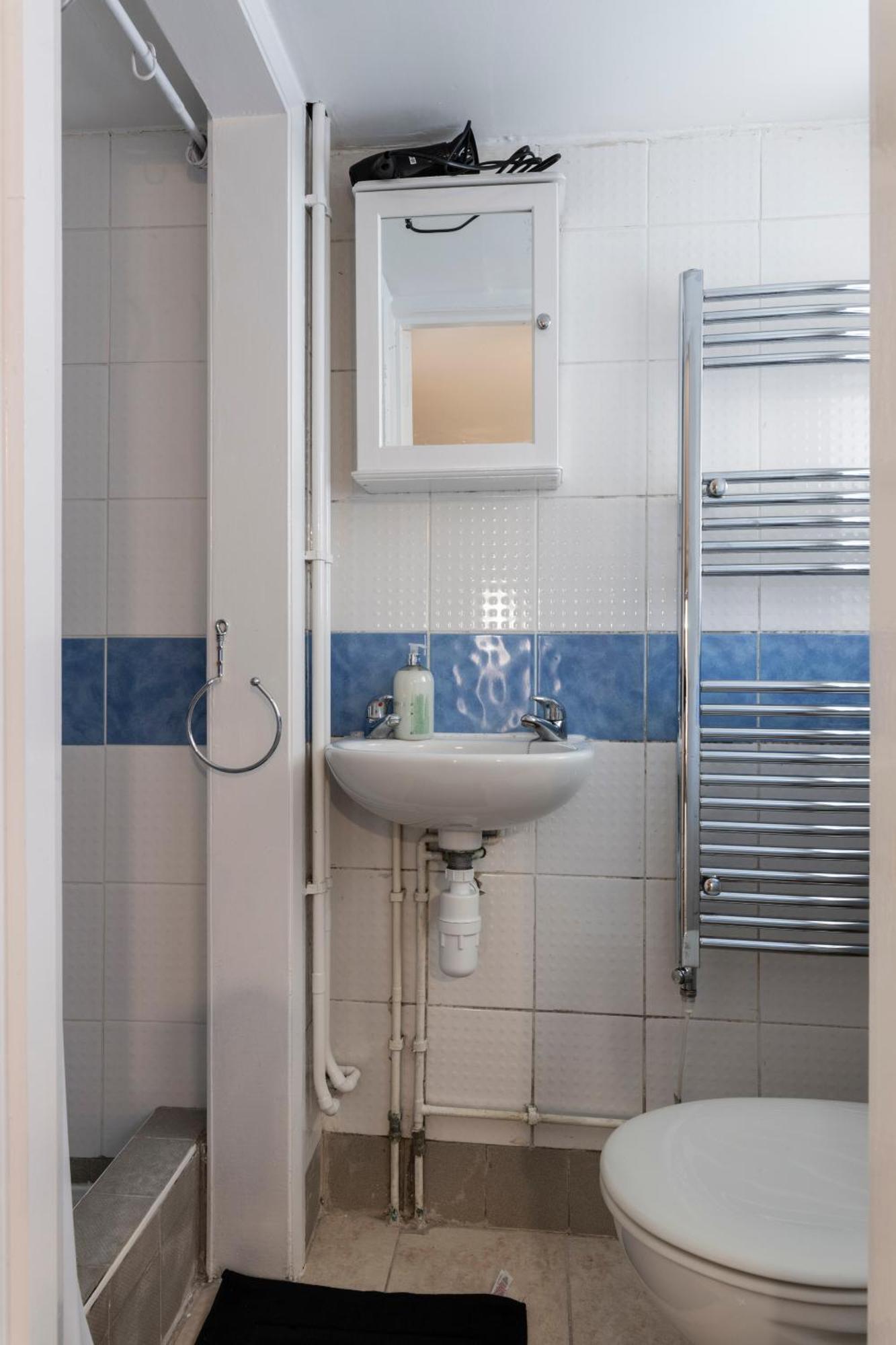 Quality Stay Rooms Brighton Bagian luar foto